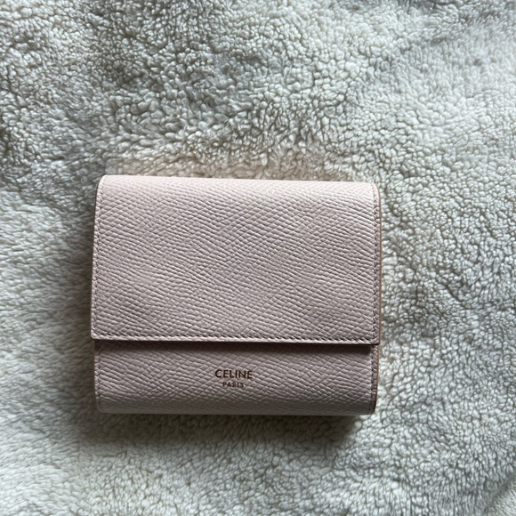 CELINE SMALL TRIFOLD WALLET IN GRAINED
CALFSKIN - Picture 1 of 9